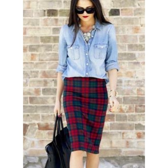 The Limited Dresses & Skirts - LIMITED HOUNDSTOOTH TWEED PENCIL SKIRT SIZE: 8